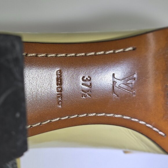 Louis Vuitton Patent Leather toasted Almond - Picture 10 of 13